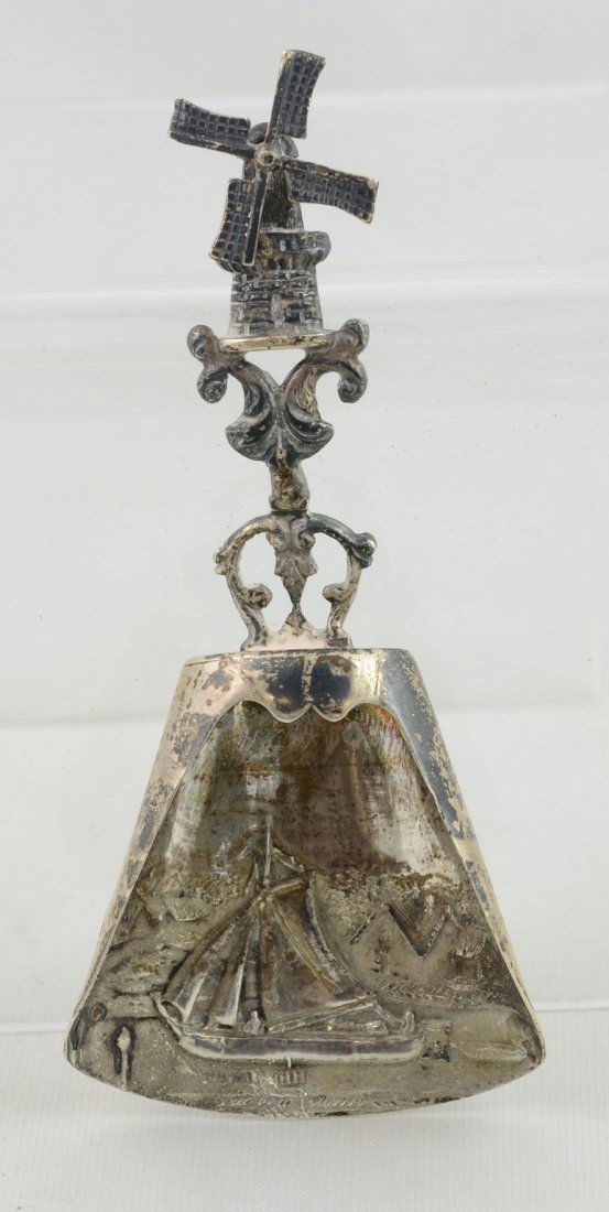 Continental silver sugar shovel, windmill handle, (1 of 2)