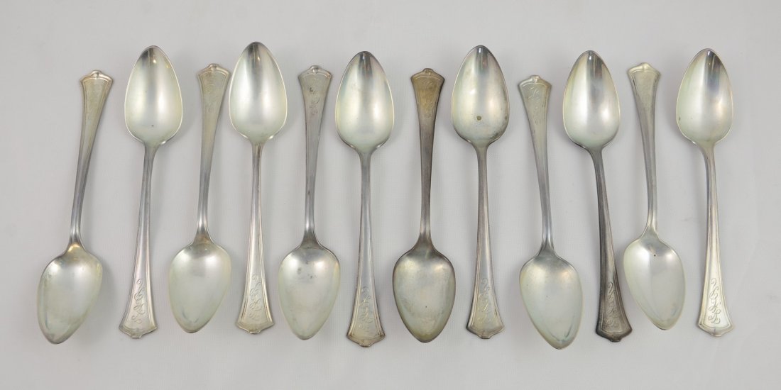 (12) Wallace sterling silver teaspoons, America (1 of 2)