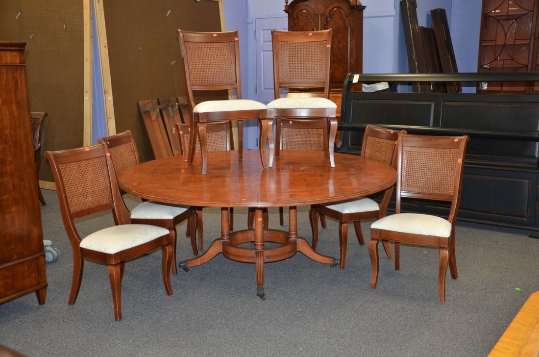 Guy Chaddock round dining room table with 4 column (1 of 4)