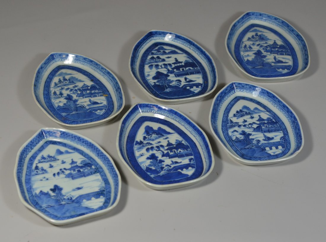 6 Canton dishes, 7" long, one with chip, 9 (1 of 2)
