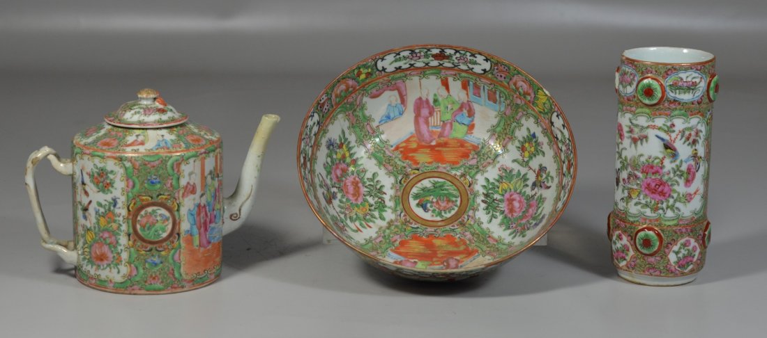 3 Pieces of Chinese Export Porcelain, to include: Rose (1 of 3)