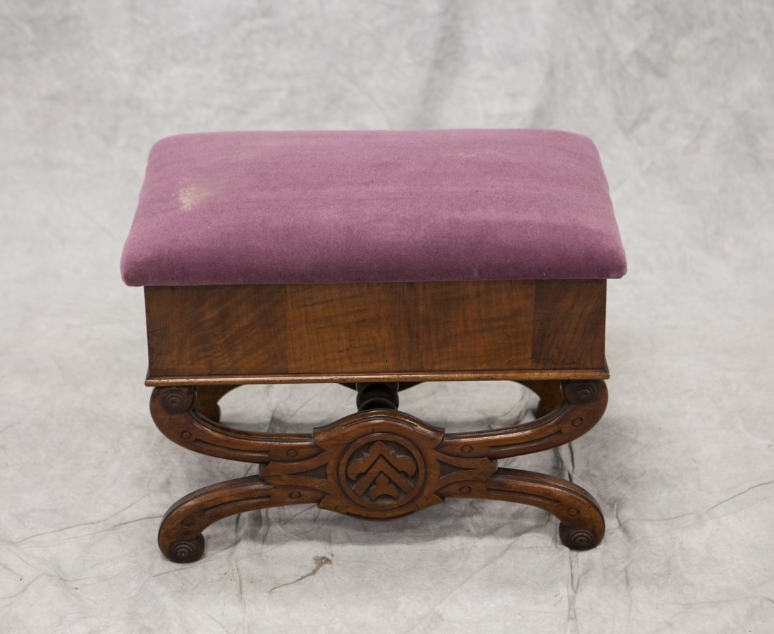 Continental klysmos form carved walnut footstool, lift (1 of 3)