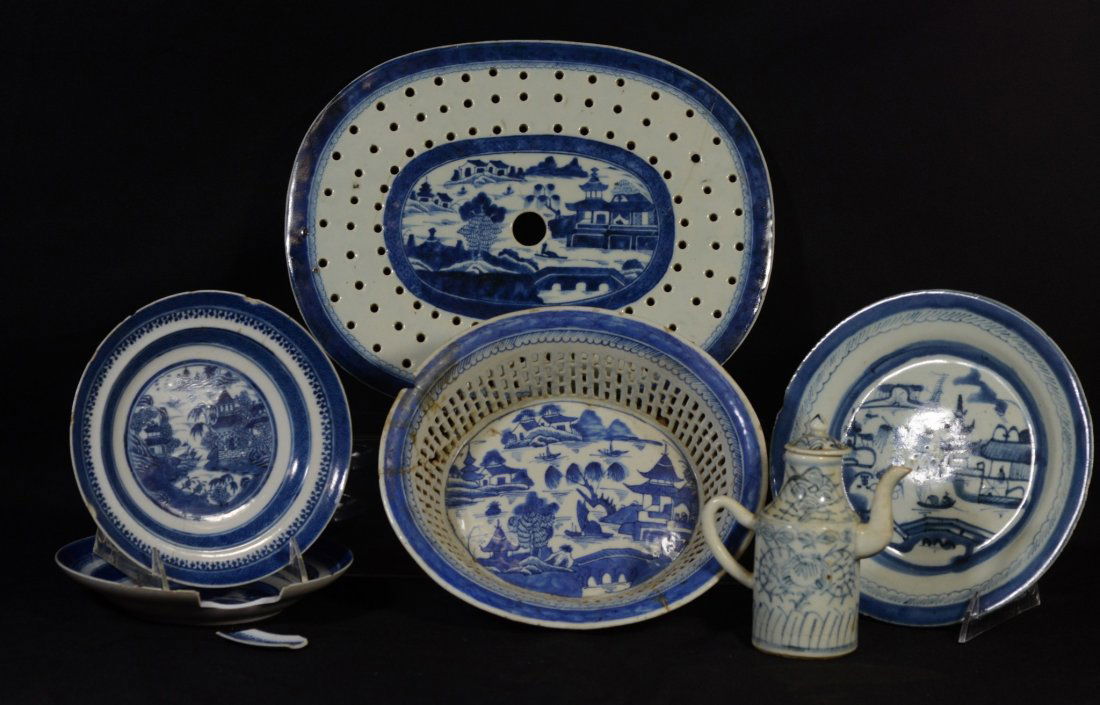 6 Pieces of Chinese Export blue and white porcelain, to (1 of 1)