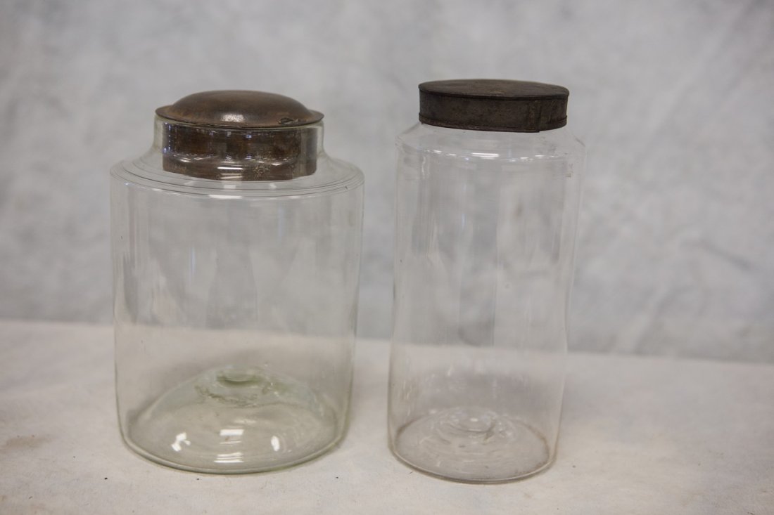 (2) Glass Storage Jars, 19th C, largest 8" h: (2) Glass Storage Jars, 19th C, largest 8" h