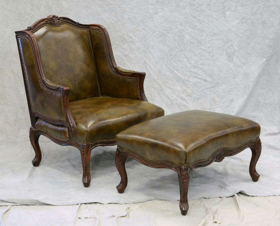 Bassett carved walnut finished French style leather (1 of 1)