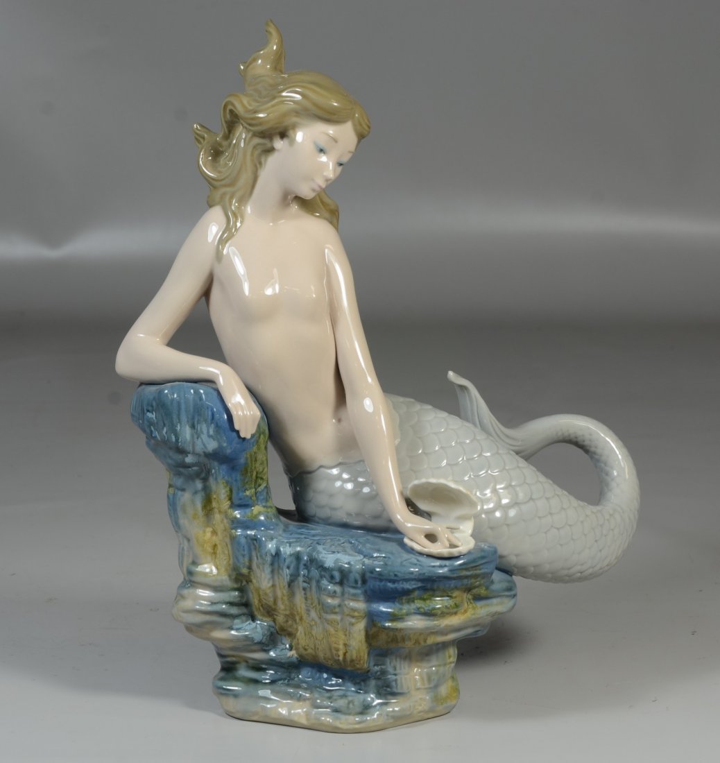 Lladro porcelain figurine, "Pearl Mermaid" No. 1348, 11 (1 of 5)