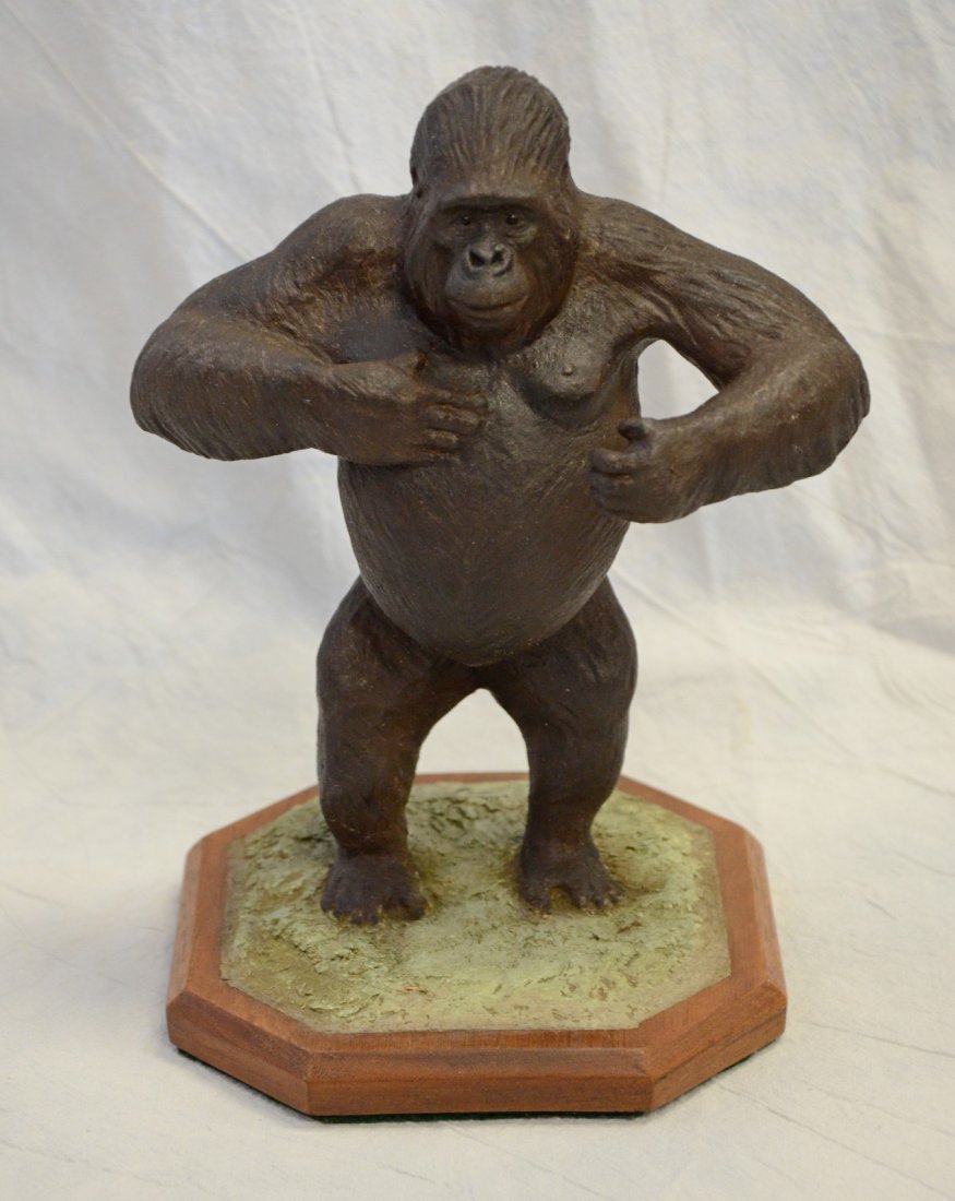 Louis Paul Jonas Studios figures (1 of 3)