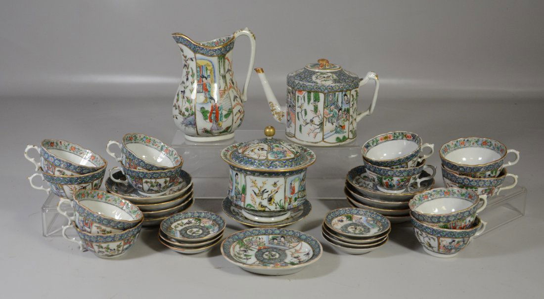 32 pcs Famille Verte Chinese Export porcelain, (1 of 2)