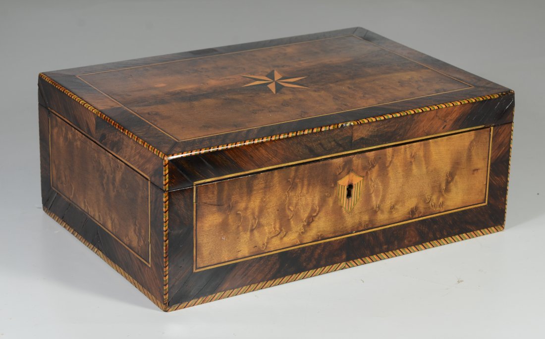 Burlwood mahogany & satinwood inlaid dressing box, star (1 of 7)
