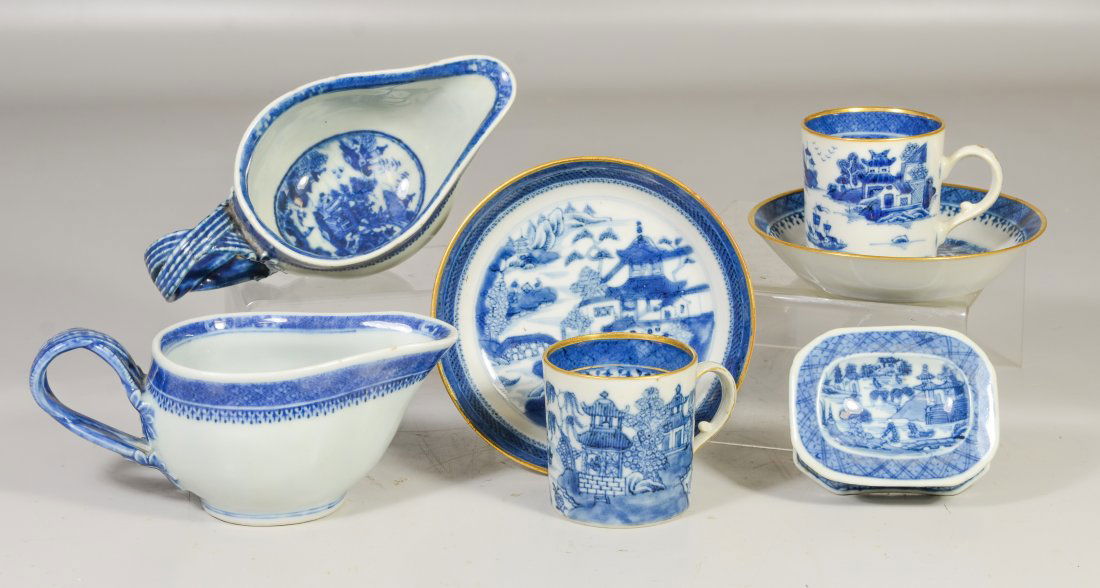 (7) Pieces Chinese Export blue & white porcelain, 2 (1 of 2)