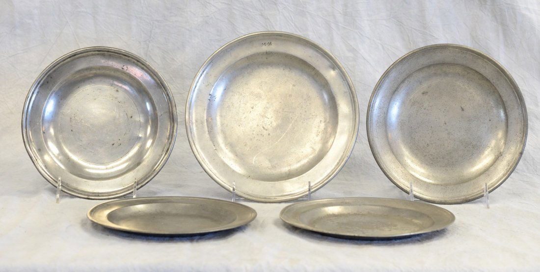 (5) 18th c English pewter plates, signed, 7 1/2" - 8 (1 of 9)