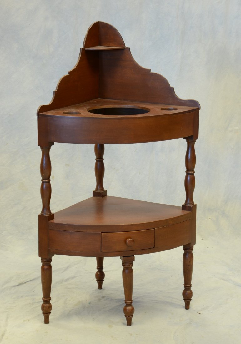 Mahogany Sheraton corner washstand, high scalloped (1 of 5)