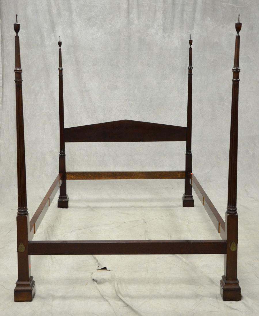 Wallace Nutting mahogany Federal style 4 post double (1 of 3)