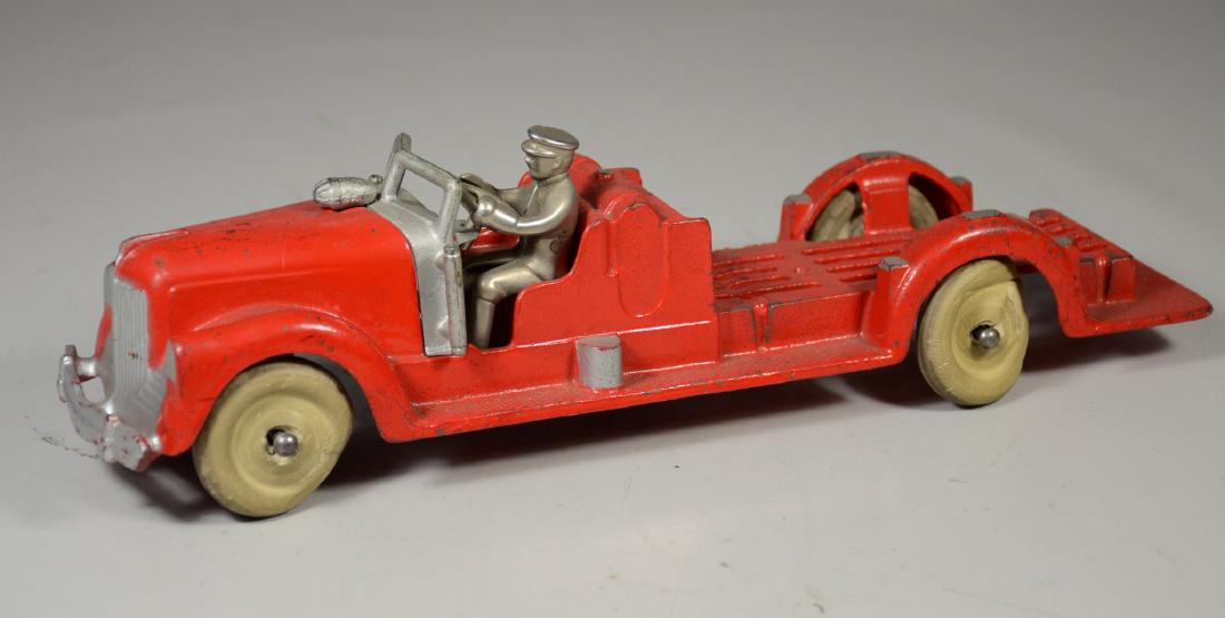 Cast iron ladder fire truck, missing accessories , (1 of 4)