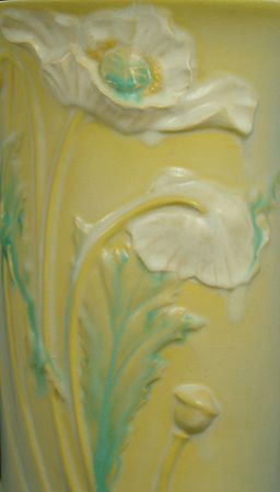 ROSEVILLE DECO 15 INCH POPPY FLOOR VASE - 2