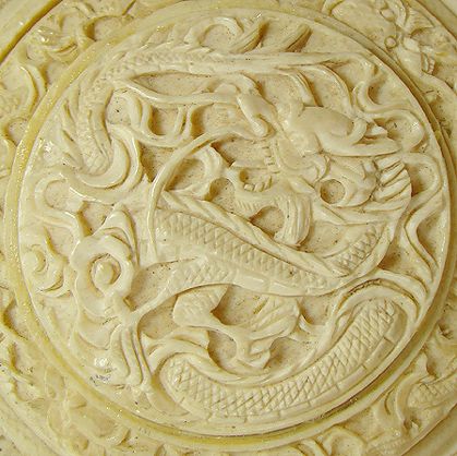 SUPERB ANTIQUE IVORY CARVED BOX - 2