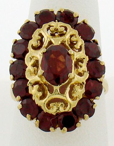 14KT Y.G. GARNET RING