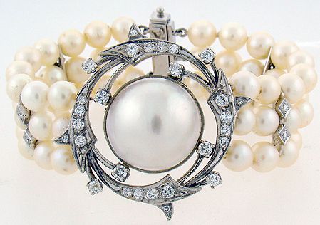 14KT W.G. PEARL AND DIAMOND BRACELET 2.00CT