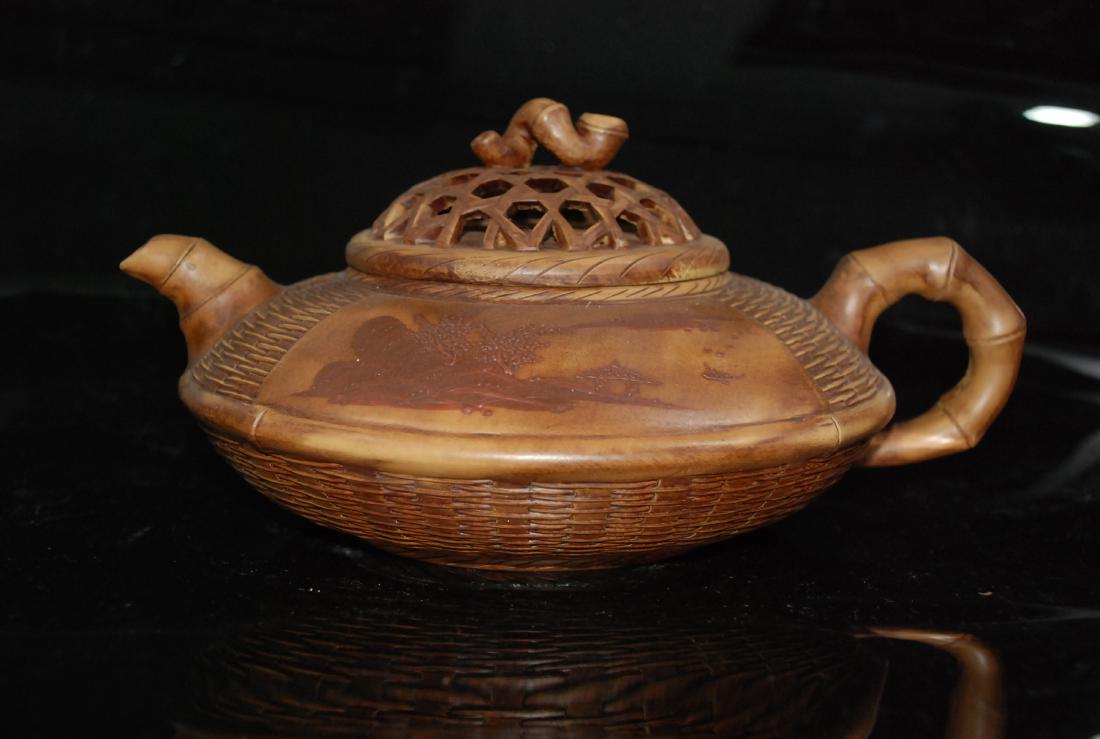 ZiSha Tea Pot: As photo shown