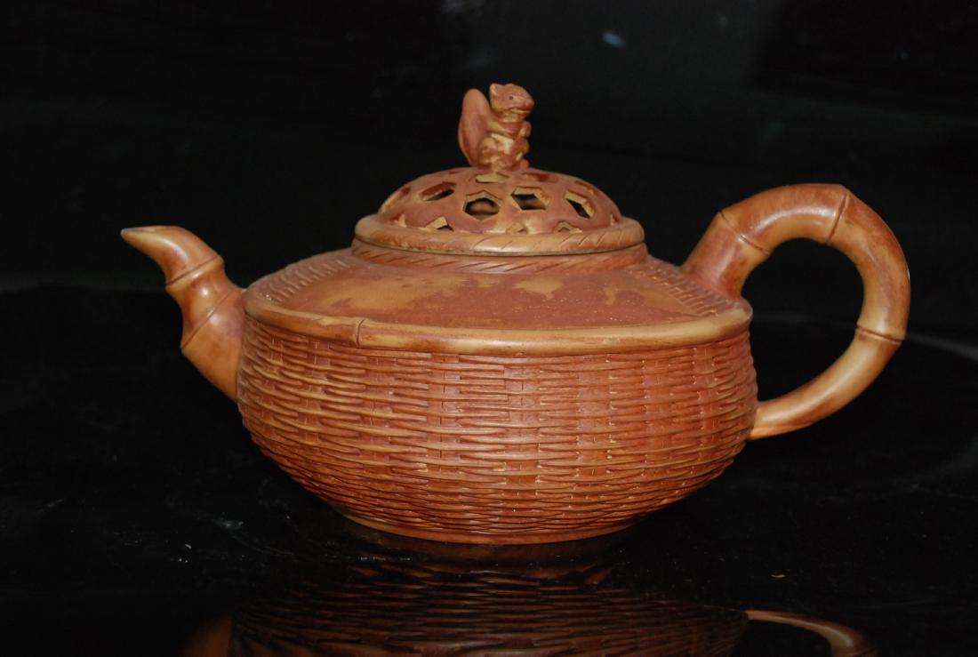 ZiSha Tea Pot: As photo shown