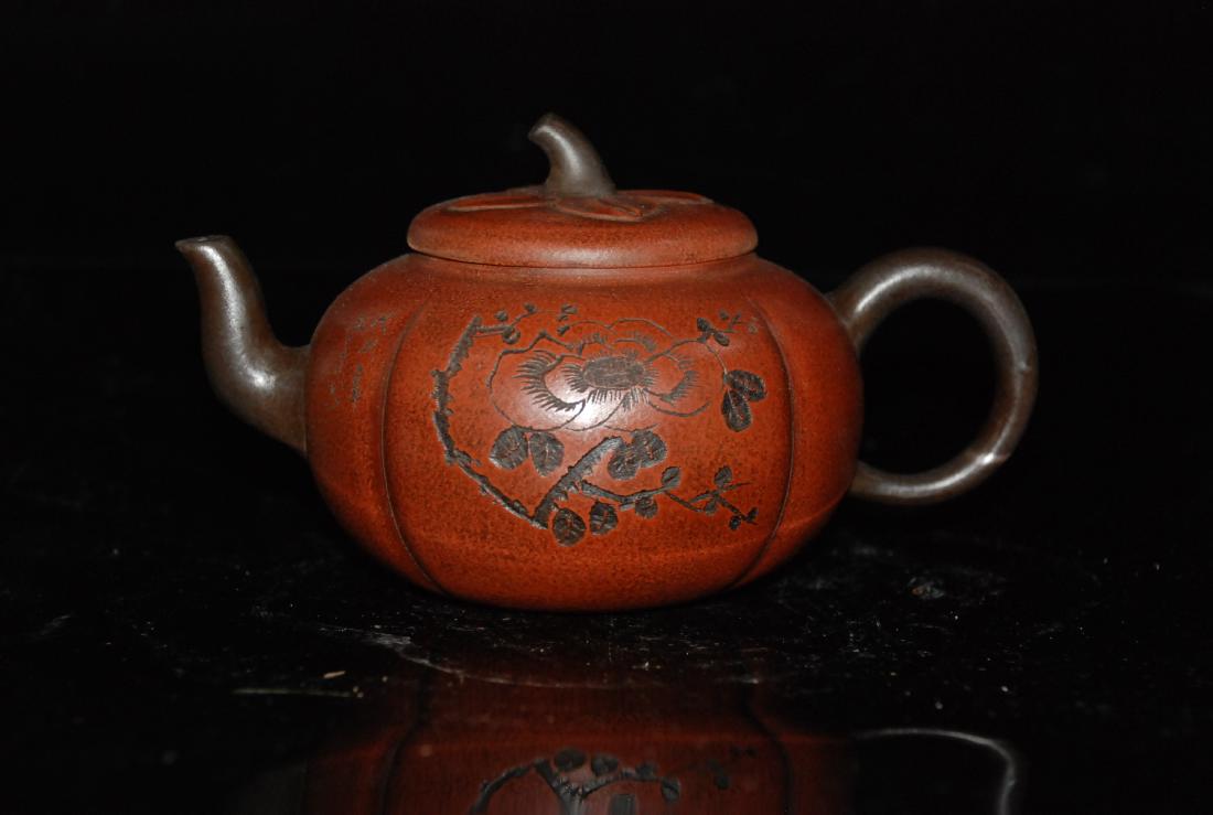 ZiSha Tea Pot: As photo shown