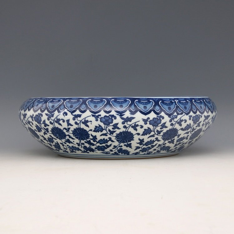 Chinese Porcelain Blue & White Brush Washer (1 of 6)