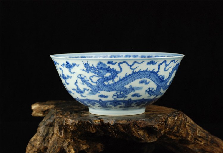 Fine Chinese Porcelain Blue & White Bowl (1 of 8)
