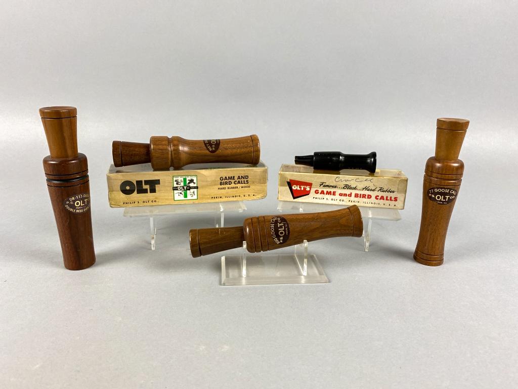 5 Olt Calls, 1 duck call in box, 1 crow call in box, 1 (1 of 3)
