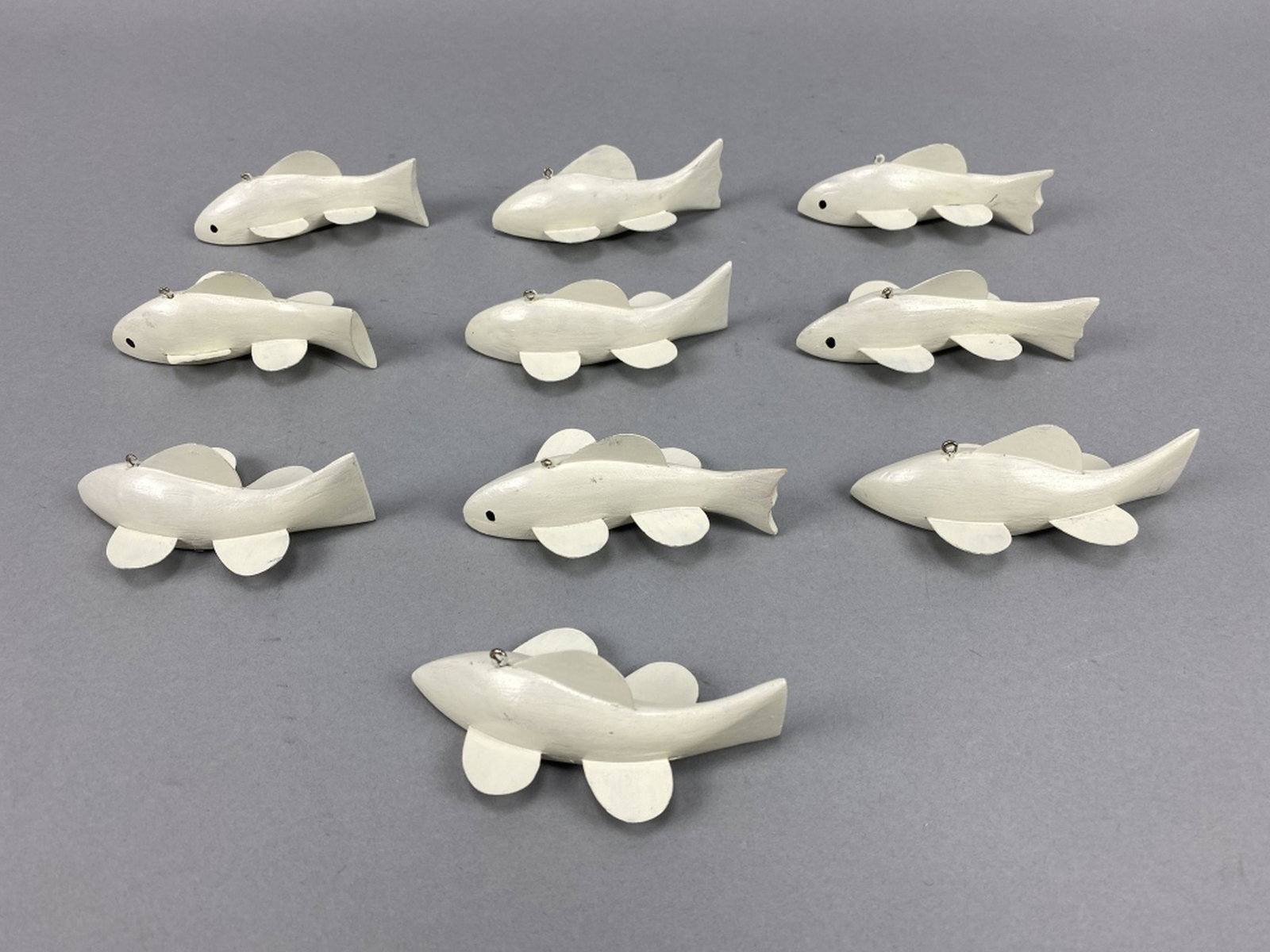 10 Chuck Smith Fish Spearing Decoys (1 of 4)