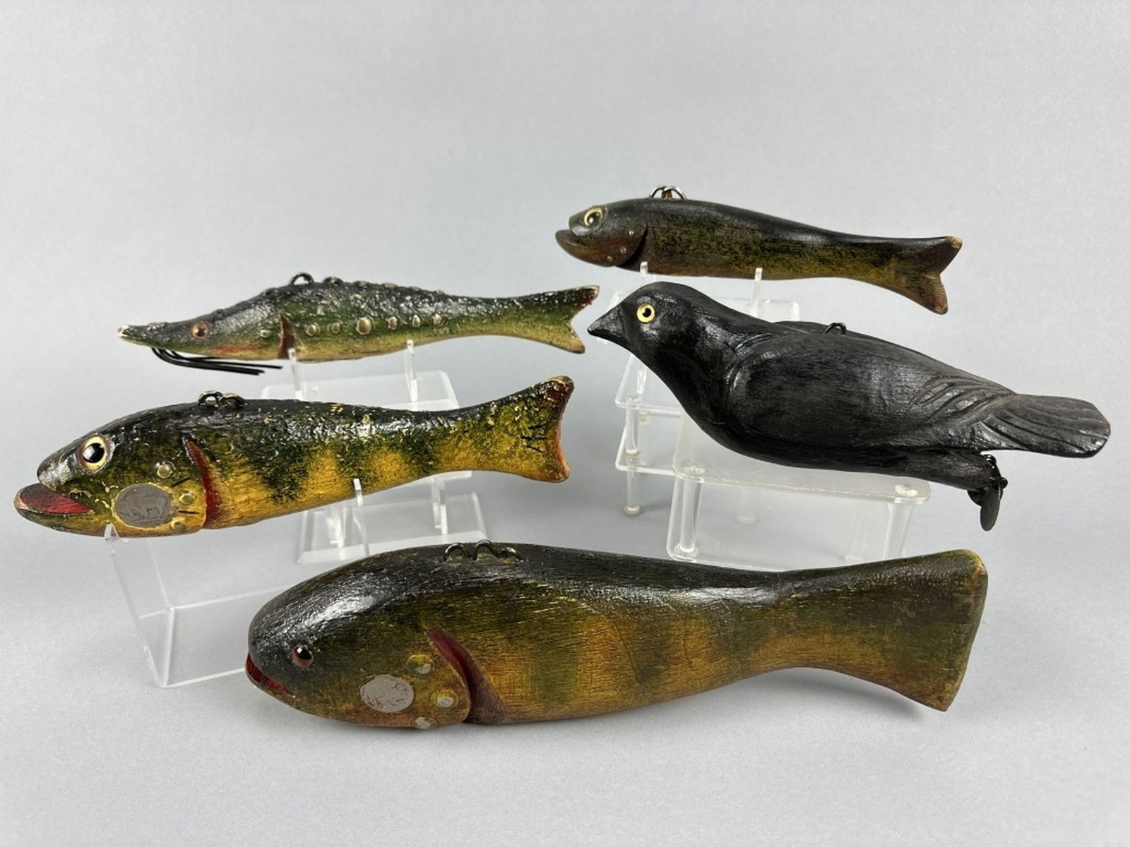 5 Duluth Fish Decoy Carvings (1 of 20)