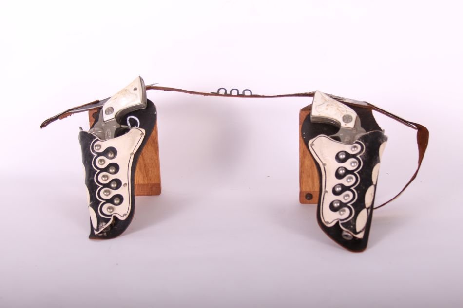 Pr of Hubley, Die Cast, Western Cap Guns w/ White Steer (1 of 6)