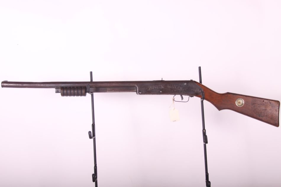 Daisy No.107, Buck Jones Special, BB Gun, Pump, Wood: Daisy No.107, Buck Jones Special, BB Gun, Pump, Wood Stock, Plymouth, MI, Pat. 1,886,561, Fires