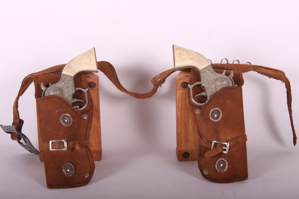 Pr of Buzz Henry, Die Cast, Gene Autry Cap Guns, White: Pr of Buzz Henry, Die Cast, Gene Autry Cap Guns, White Horse Handles, W/ "Genuine Leather" Double Holster and Belt