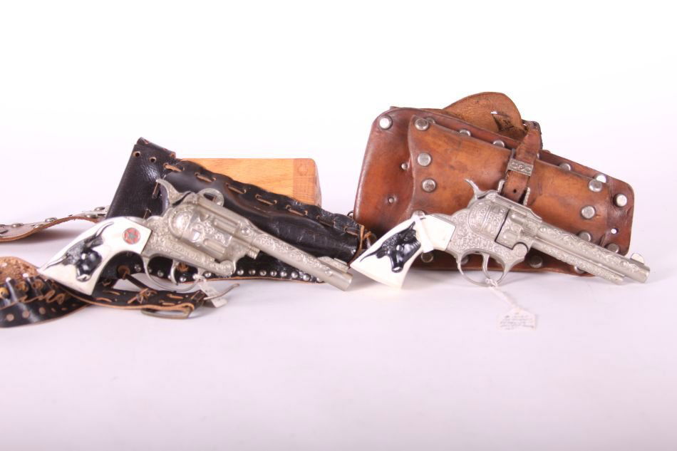 Pr. Of Hubley, Die Cast, Texan Jr. Cap Guns, White (1 of 5)