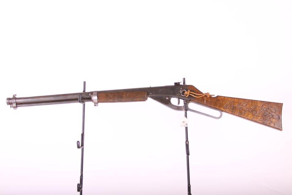 Daisy Red Ryder Carbine, Lever Action, Wood Stock, (1 of 6)