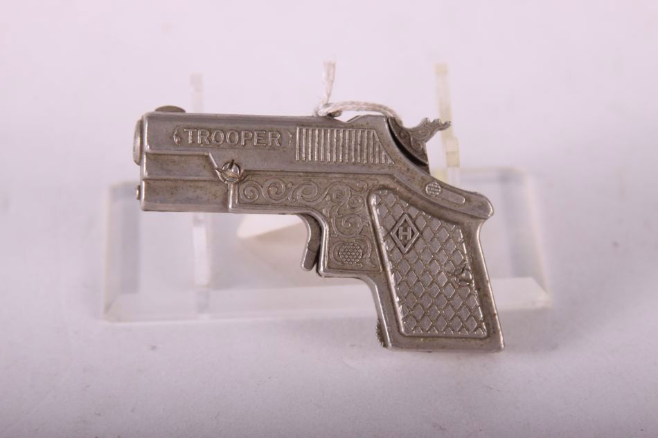 Hubley Trooper Derringer Cap Gun, Die Cast: Hubley Trooper Derringer Cap Gun, Die Cast