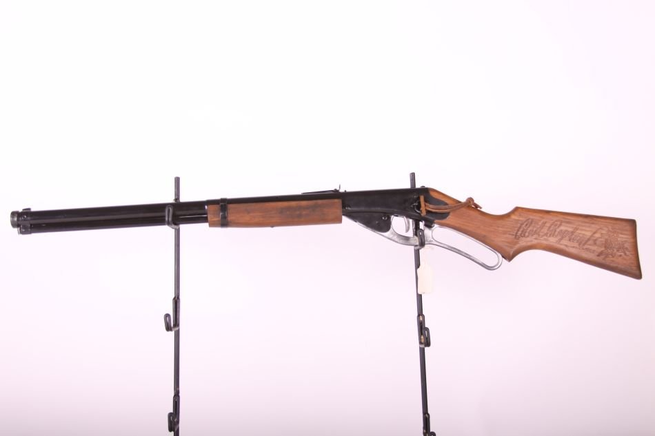 Daisy, No.1938 Red Ryder Carbine, Lever Action, Wood: Daisy, No.1938 Red Ryder Carbine, Lever Action, Wood Stock, BB Gun, Rogers, AR, Fires