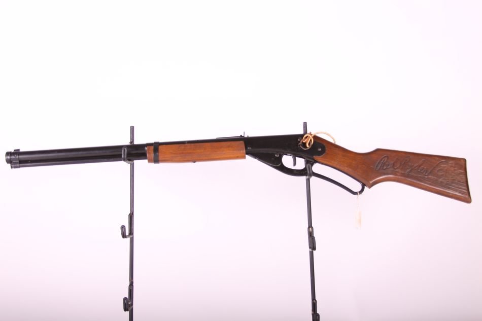 Daisy, No 1938 Red Ryder Carbine, Level Action, Wood: Daisy, No 1938 Red Ryder Carbine, Level Action, Wood Stock, BB Gun, Rogers, AR, Fires