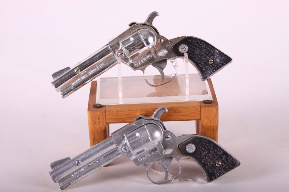 Pr. Of Nichols Colt Special Cap Guns, Die Cast, Black: Pr. Of Nichols Colt Special Cap Guns, Die Cast, Black Grips