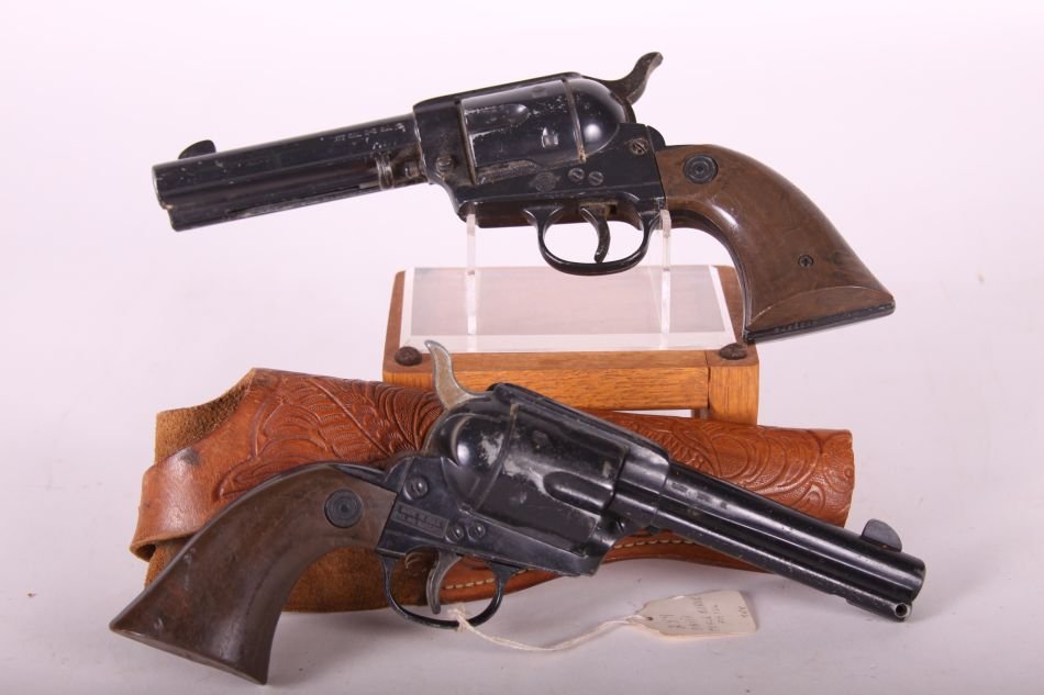 Daisy, Pair of "Peace Maker" BB Gun Pistols w/ Single: Daisy, Pair of "Peace Maker" BB Gun Pistols w/ Single Leather Holster