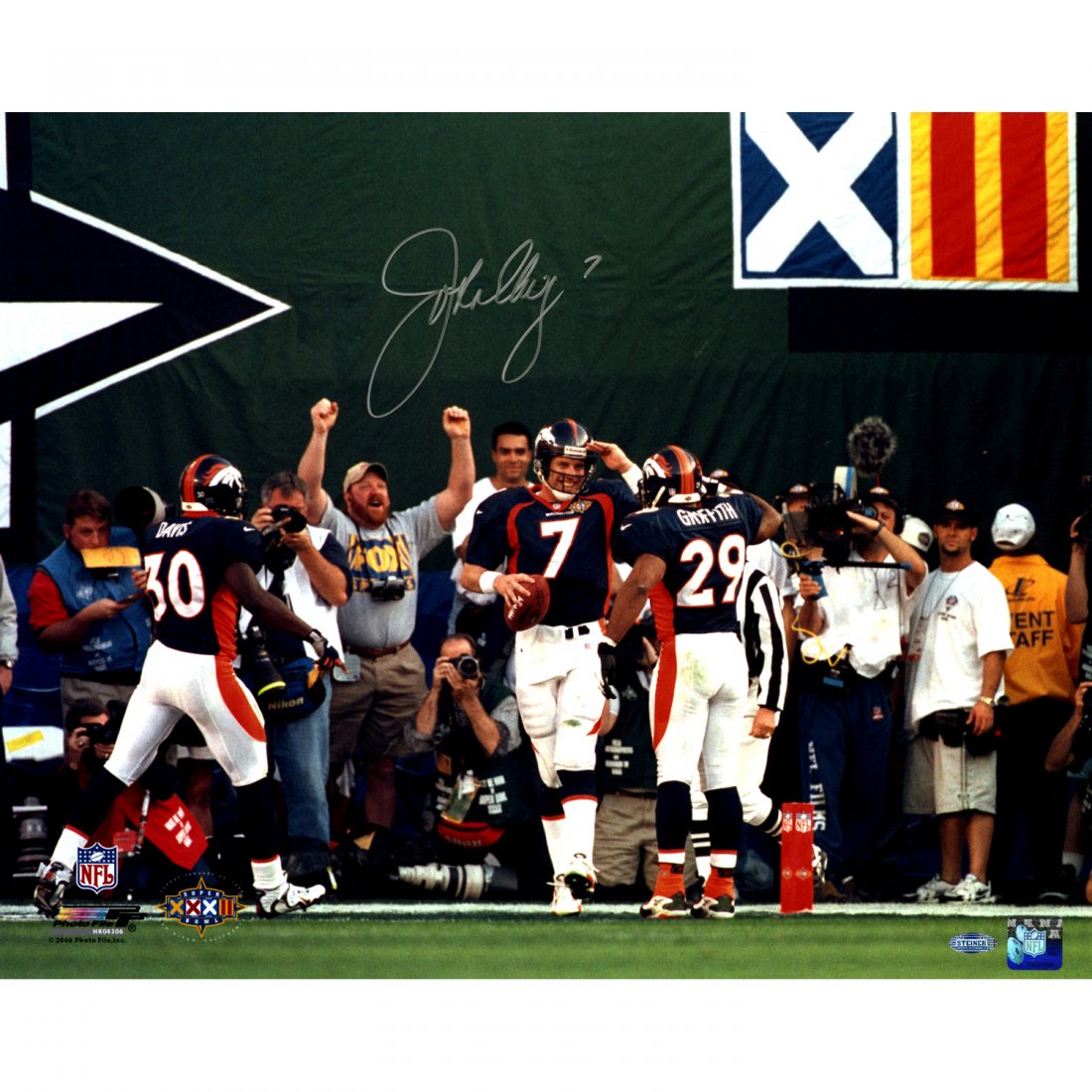 John Elway Signed horizontal mile high salute 16x20 Pho: John Elway Signed horizontal mile high salute 16x20 Photo