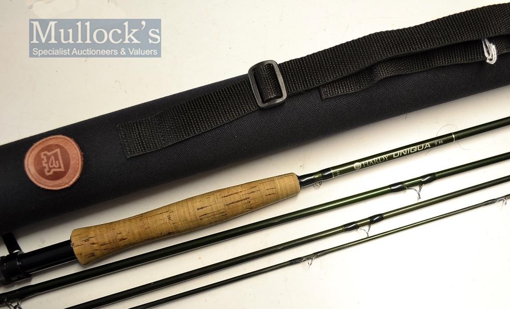 Fine Hardy The Uniqua travel fly rod –...: Fine Hardy The Uniqua travel fly rod – 9ft 4pc carbon fly rod line 6#, first guide lined then snake shape guides - black anodised screw locking reel fittings-slightly soiled handle otherwise in good