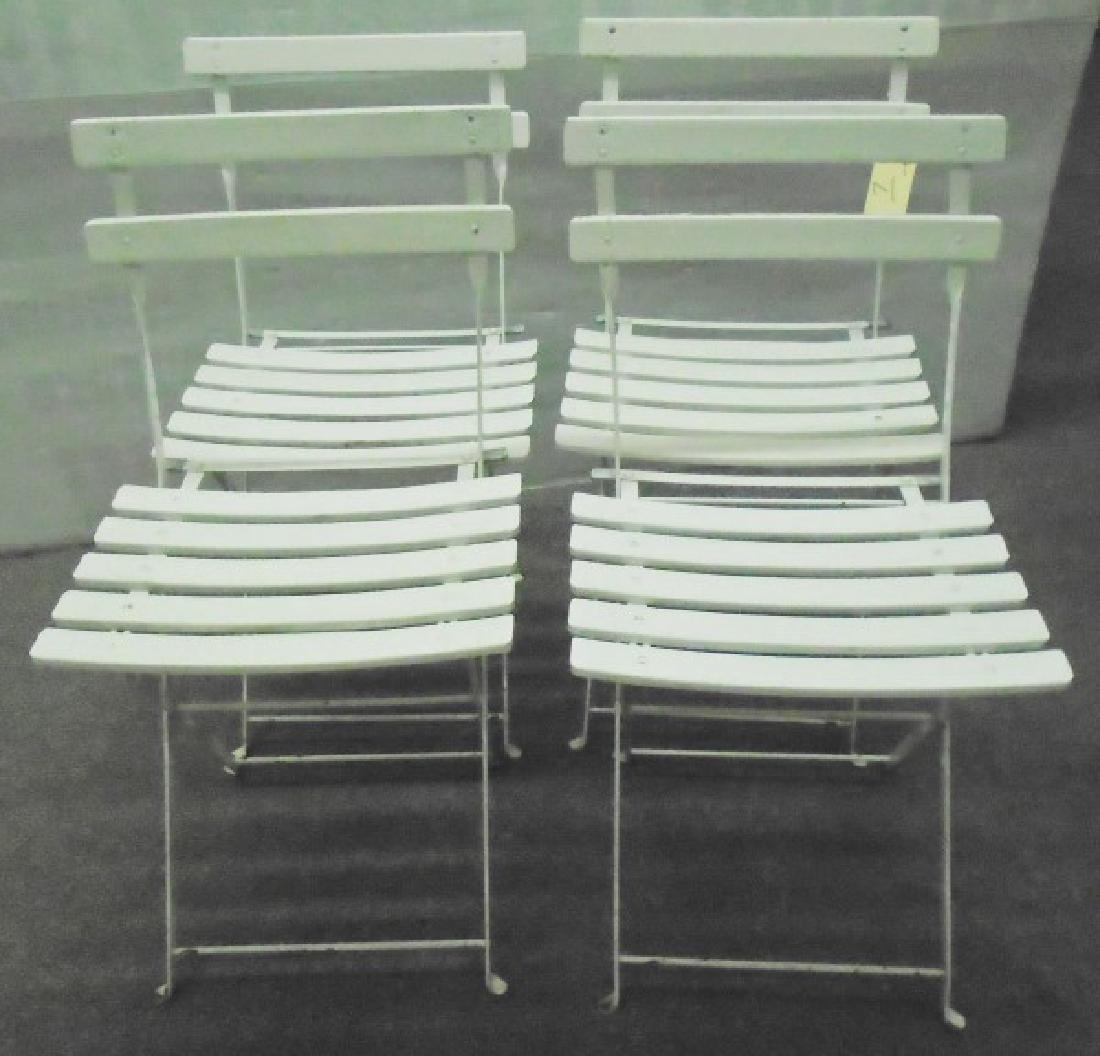 4 Folding Chairs (1 of 1)
