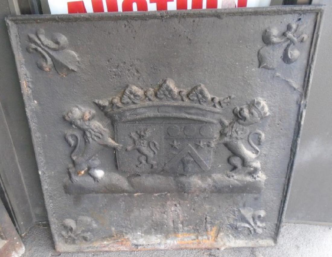 Antique Iron Fire Back (1 of 1)