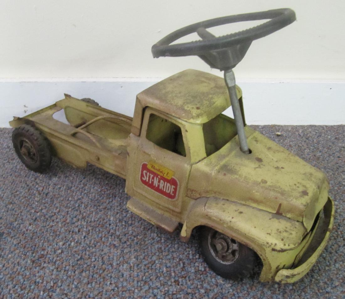 Buddy L Sit & Ride Tin Toy: Buddy L Sit & Ride Tin Toy
