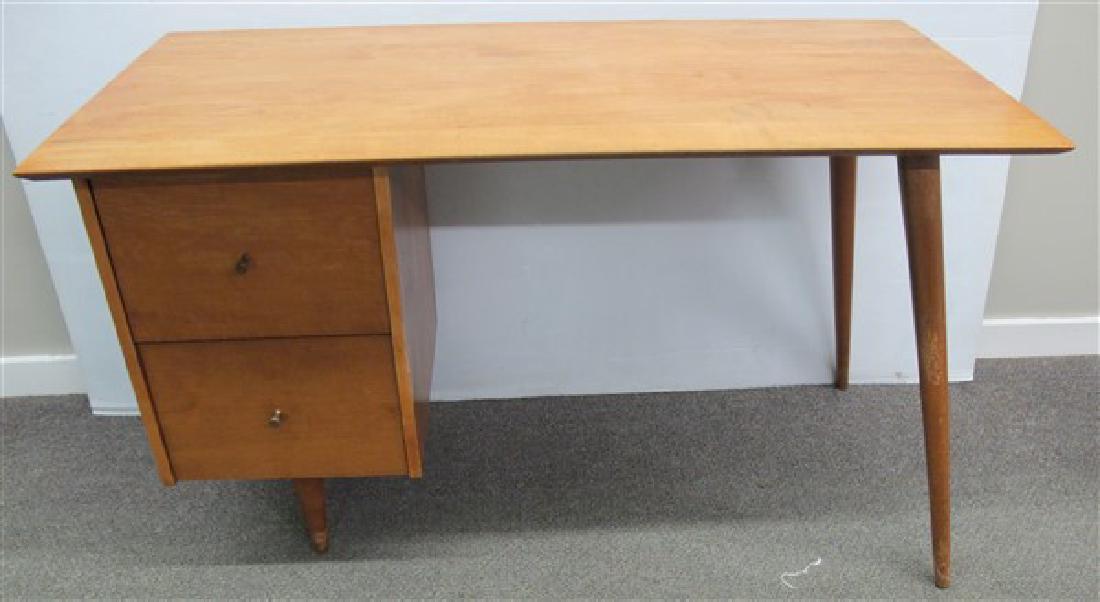Paul McCobb Desk: Paul McCobb Desk