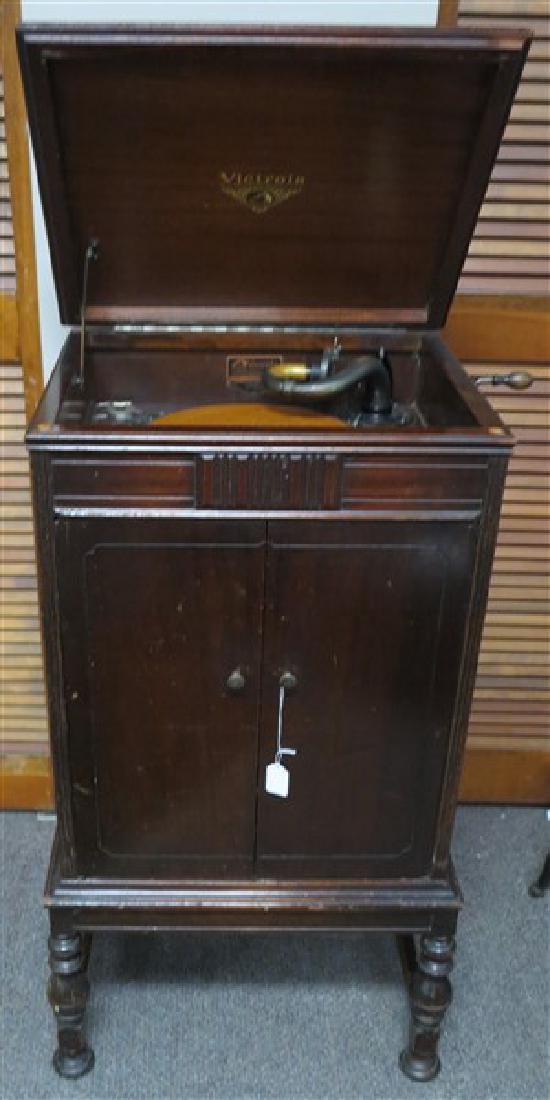 Victrola: Victrola