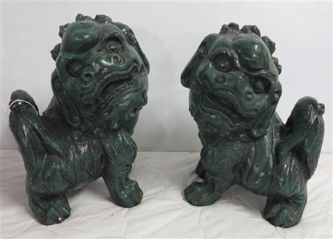 2 Painted Chalk Foo Dogs: 2 Painted Chalk Foo Dogs