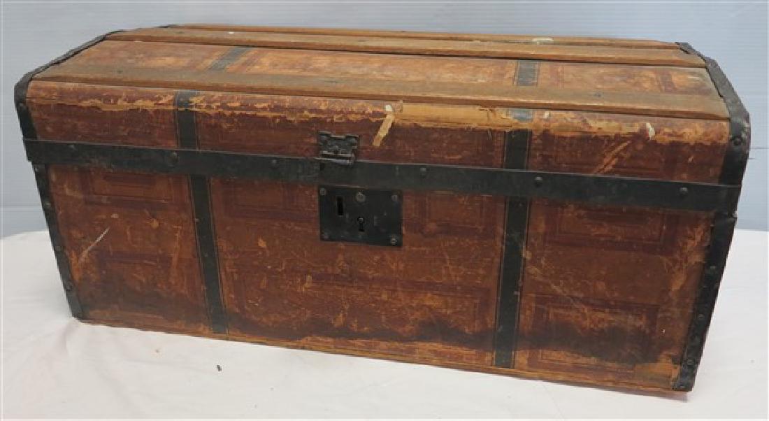 Small dome top box: Small dome top box