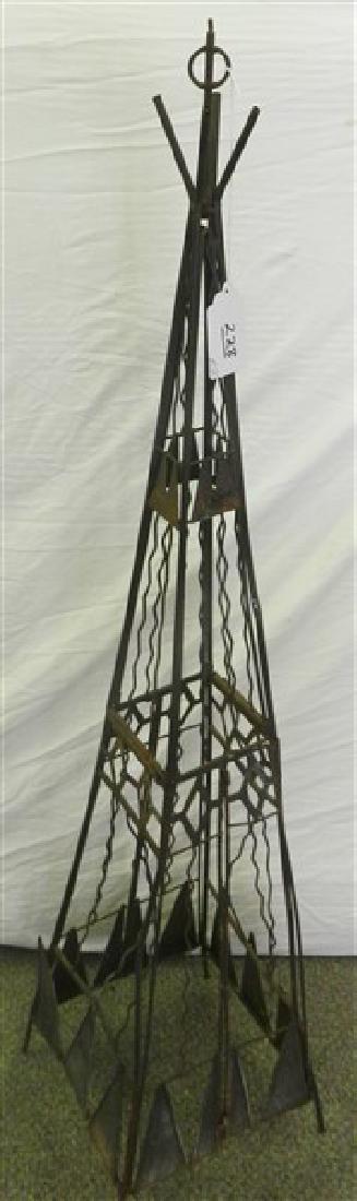 Folding metal obelisk: Folding metal obelisk